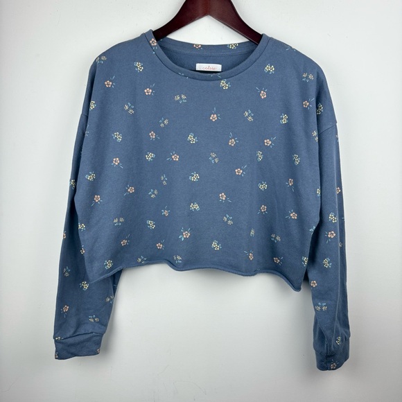 Colsie Blue Floral Cropped Hoodie - Picture 7 of 7